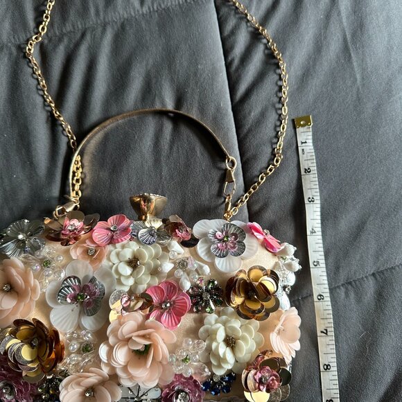 Floral and Rhinestone Clutch in Champagne Pink & Rose Gold - Picture 8 of 10